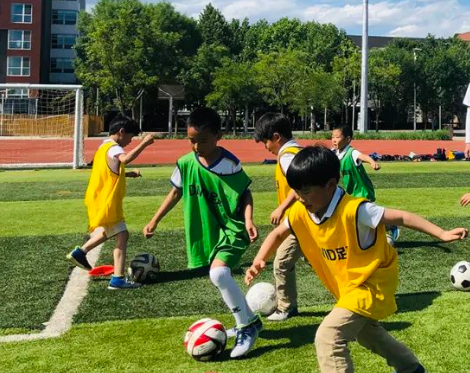 同享绿茵梦，一起向未来 | 新英才学校足球主题活动